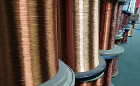 工業(yè)穩(wěn)壓器 工業(yè)穩(wěn)壓器